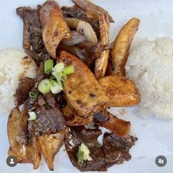 Red Pine Cookhouse - Steak and potatoes