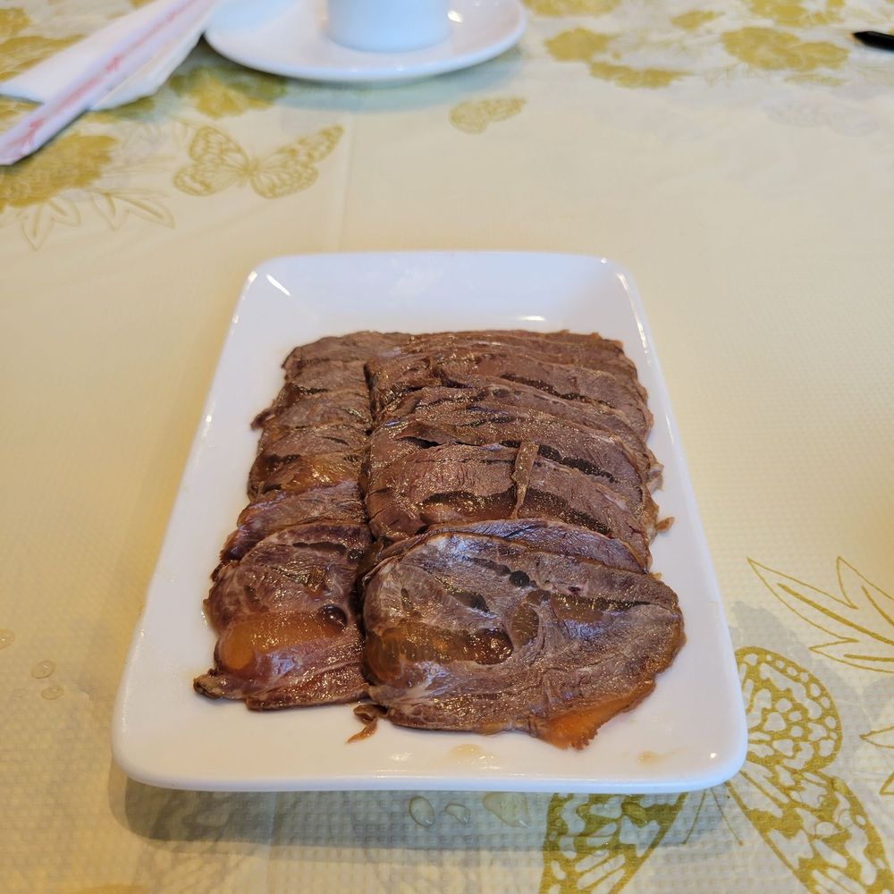 Phoenix Restaurant - Beef shank - Dim Sum Near Me - Chicago, Illinois