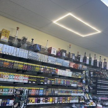 SALS TOBACCO & VAPE - Updated May 2026 - 20 Photos - 3355 N Yarbrough Dr, El  Paso, Texas - Tobacco Shops - Phone Number