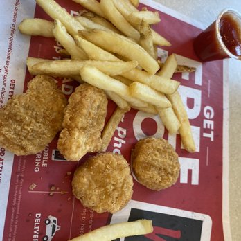 Wendy's - Burgers Near Me - Bloomington, Indiana Wendy's - Burgers Near Me - Bloomington, Indiana