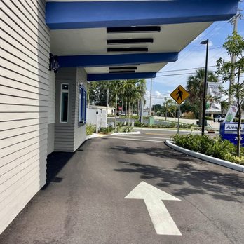 Aroma Joe's - Large Covered Drive-Thru! - Coffee & Tea Near Me - Wilton Manors, Florida