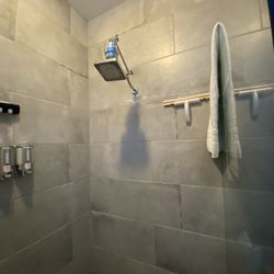Lumen Optimal Wellness - Rain shower for pre- and post- float cleaning