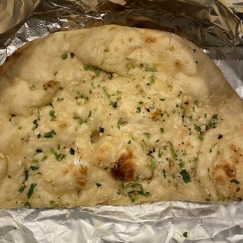 Royal Spice - Garlic Naan - Indian Near Me - Linthicum Heights, Maryland