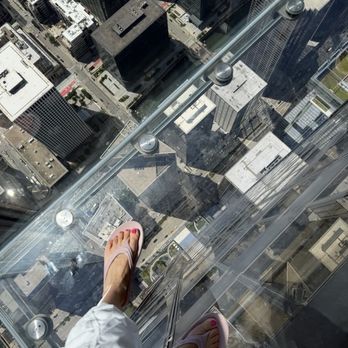 Skydeck Chicago - Observatories Near Me - Chicago, Illinois
