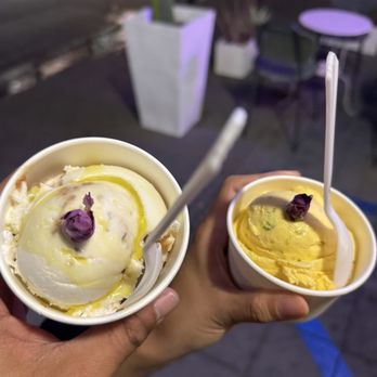 Kinrose Creamery - Single Fig & Olive ice cream AND Single Saffron Pistachio Rose! - Ice Cream & Frozen Yogurt Near Me - Pasadena, California Kinrose Creamery - Single Fig & Olive ice cream AND Single Saffron Pistachio Rose! - Ice Cream & Frozen Yogurt Near Me - Pasadena, California