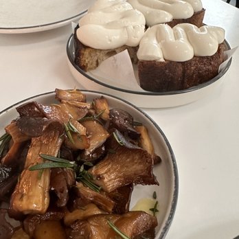 Misi - Ricotta Crostini with Trumpet Mushrooms - Italian Near Me - Brooklyn, New York Misi - Ricotta Crostini with Trumpet Mushrooms - Italian Near Me - Brooklyn, New York