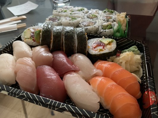 Pham Sushi by null