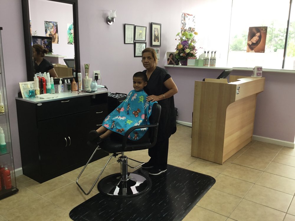 C.D.J. Beauty Salon Logo
