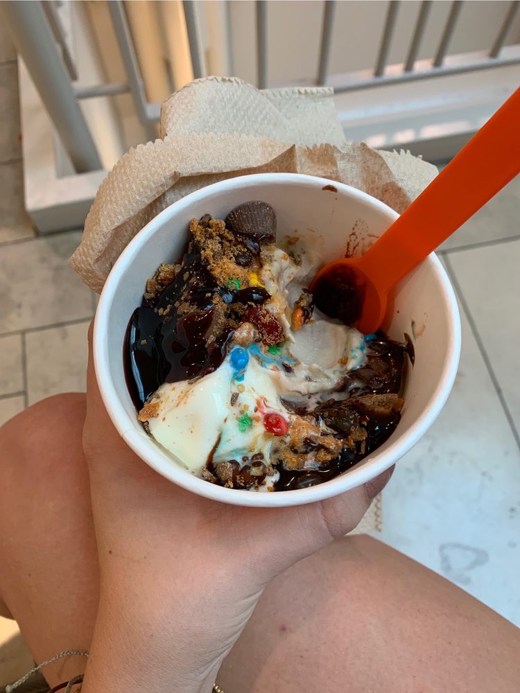 INDYO FROZEN YOGURT 19 Reviews 49 W Maryland St, Indianapolis, Indiana Ice Cream & Frozen