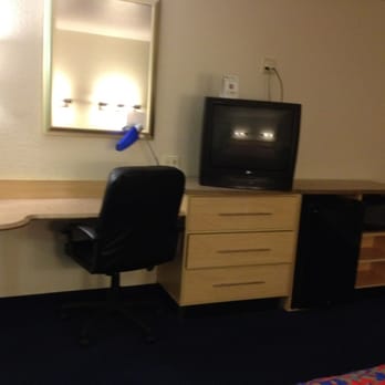 Motel 6 - Hotels Near Me - Buttonwillow, California Motel 6 - Hotels Near Me - Buttonwillow, California