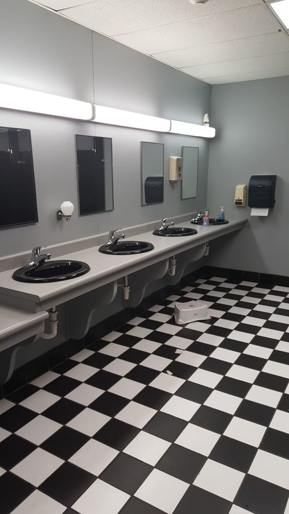 DOUGHERTY & ASSOCIATES 3704 S Westport Ave, Sioux Falls, South Dakota