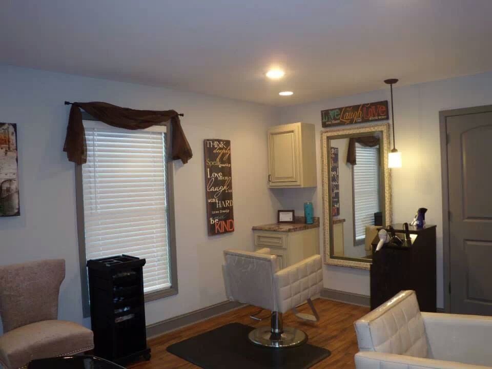 SALON RELIC Updated August 2024 3941 Emory Rd, Knoxville, Tennessee