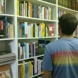 AgendArte - Estantes de livros