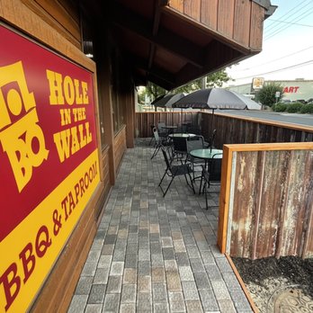 Hole In The Wall Bbq - Outdoor Seating - Barbeque Near Me - Springfield, Oregon Hole In The Wall Bbq - Outdoor Seating - Barbeque Near Me - Springfield, Oregon
