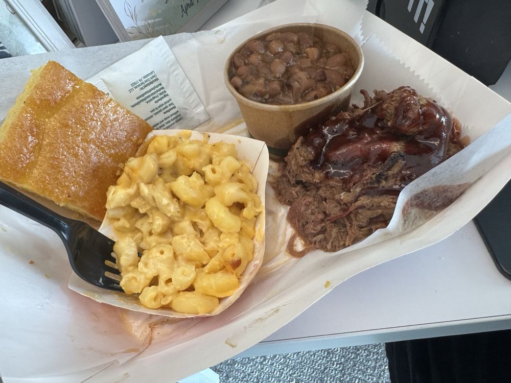 Cast Iron Catering Logo