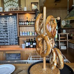 Luisenbräu - Bar pretzels