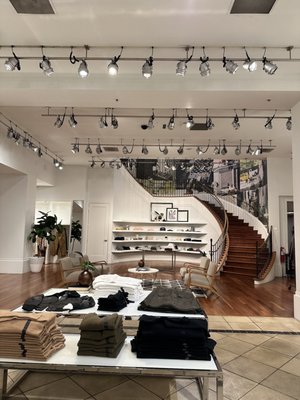 Banana Republic Factory Store by null