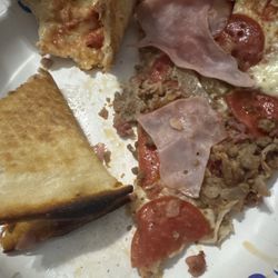 Pizza and Beyond - 16' Meaty