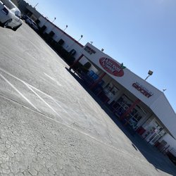 Razco Foods Supermarket - Razco Foods Supermarket is a grocery store located in Lindsay,
Provide a wide selection of groceries, fresh meat and produce.