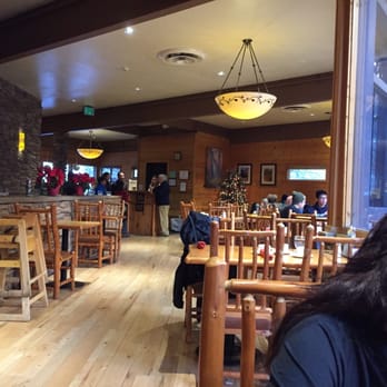 Red Rock Grill - Very open and airy - everyone has a view out the large windows. - American Near Me - Springdale, Utah