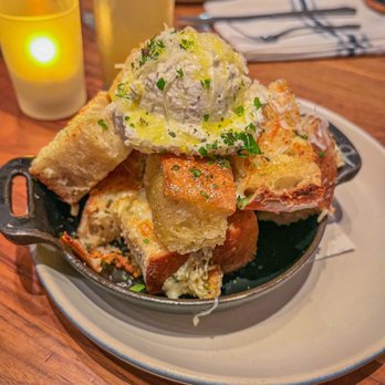 North Italia - White Truffle Garlic Bread - Pizza Near Me - El Segundo, California