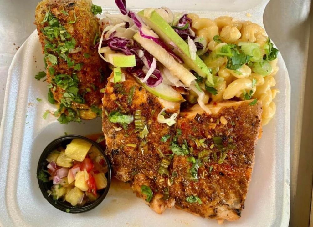 Smoke Up Fusion BBQ Logo