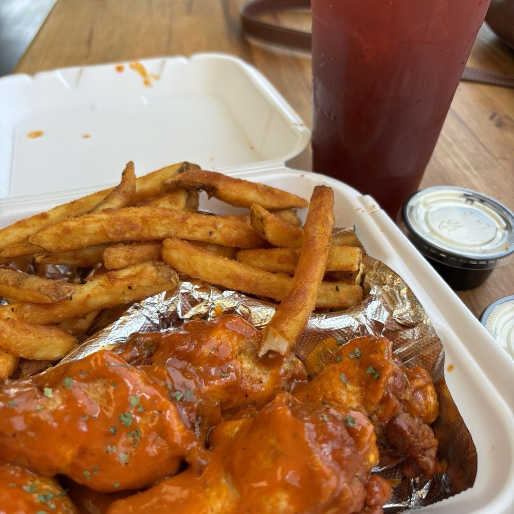 WingMan Redlands - Lunch! - Chicken Wings Near Me - Redlands, California WingMan Redlands - Lunch! - Chicken Wings Near Me - Redlands, California