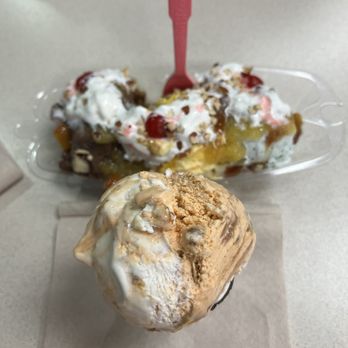 Baskin-Robbins - Ice Cream & Frozen Yogurt Near Me - Granada Hills, California