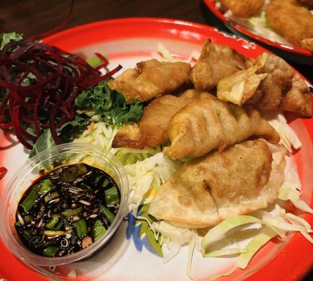 LucKi Thai Bistro by null