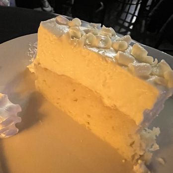 Windham Restaurant - Lemon cake (2026) - American Near Me - Windham, New Hampshire