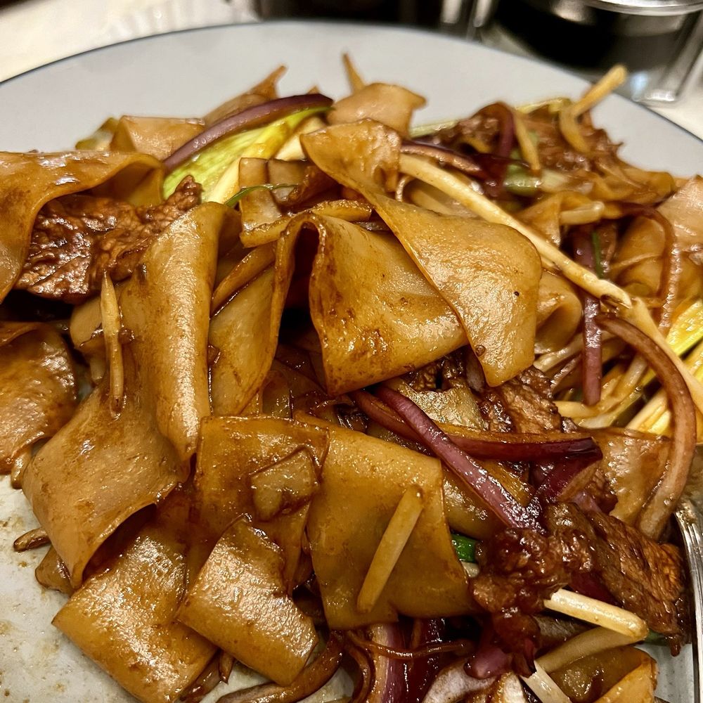 Open Rice Metropolitan - Beef Chow Fun - Asian Fusion Near Me - Charlotte, North Carolina Open Rice Metropolitan - Beef Chow Fun - Asian Fusion Near Me - Charlotte, North Carolina