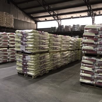 Performance Feed - Livestock Feed & Supply Near Me - Nashport, Ohio Performance Feed - Livestock Feed & Supply Near Me - Nashport, Ohio