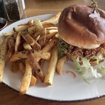 101 Craft Kitchen - Fried chicken sandwich and Parmesan fries - Gastropubs Near Me - Fishers, Indiana