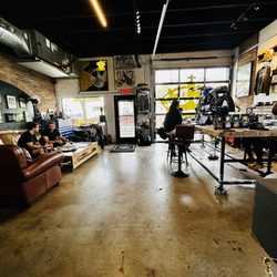 Imperial Moto Cafe - Full house!