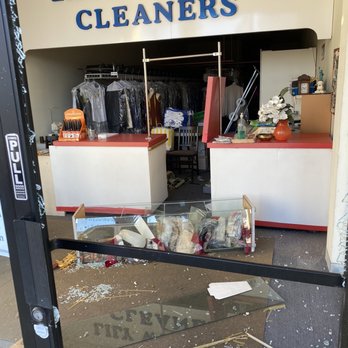 Lily White Ava Cleaners - 06/01/2020- Unfortunately this store was damaged by looters last night:( - Laundry Services Near Me - Santa Monica, California Lily White Ava Cleaners - 06/01/2020- Unfortunately this store was damaged by looters last night:( - Laundry Services Near Me - Santa Monica, California