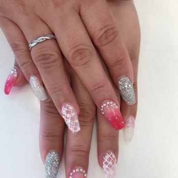 Lisa Nails - Nail Salons Near Me - Pittsburg, California