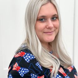 Tress Salon - Icy blonde highlights