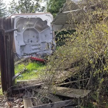 Brads Landscaping & Irrigation - My side yard before he cleaned it. - Landscaping Near Me - Fair Oaks, California