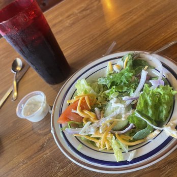 Pelton Cafe - Simple green salad - Breakfast & Brunch Near Me - San Leandro, California