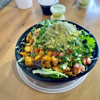 Joven’s Cali Mex Grill - Pollo Keto Bowl... it's a large portion that could easily be shared by two people. - Mexican Near Me - Clearwater, Florida