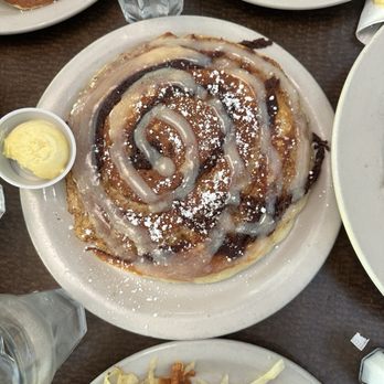 Bill's Cafe - Cinnamon roll cakes - Breakfast & Brunch Near Me - Fremont, California Bill's Cafe - Cinnamon roll cakes - Breakfast & Brunch Near Me - Fremont, California