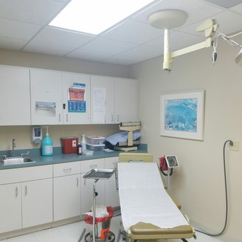 Fishermans Convenient Care - One examination room - Urgent Care Near Me - Marathon, Florida Fishermans Convenient Care - One examination room - Urgent Care Near Me - Marathon, Florida