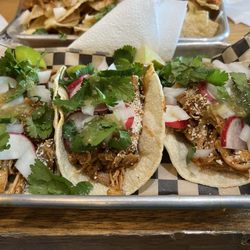 Chicken Tinga Tacos... so so delicioso!!