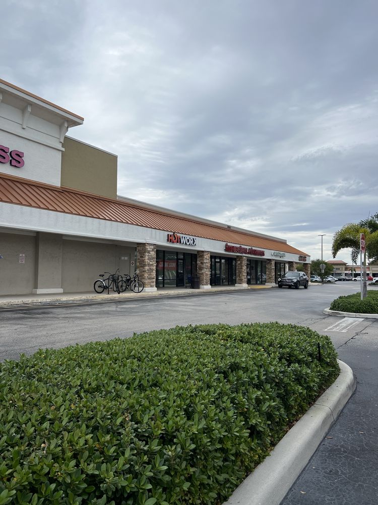 HOTWORX - Delray Beach, FL - Delray Square Image