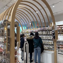Atlantic Terminal Mall