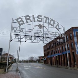 Bristol Virginia-Tennessee Slogan Sign
