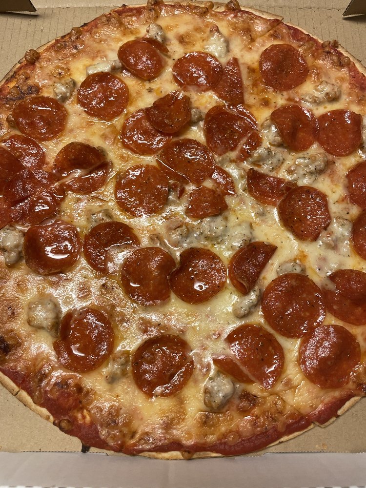 Cecil Whittakers Pizzeria Logo