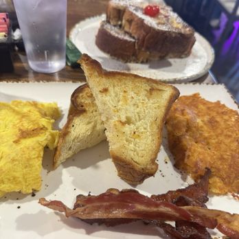 Madres Brunch - 2 Egg combo - Breakfast & Brunch Near Me - Riverside, California Madres Brunch - 2 Egg combo - Breakfast & Brunch Near Me - Riverside, California