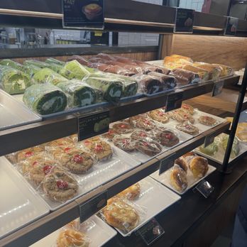 85°C Bakery Cafe-Flushing - Bakeries Near Me - Flushing, New York