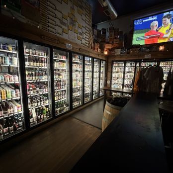Peaks and Pints - Beer Bar Near Me - Tacoma, Washington Peaks and Pints - Beer Bar Near Me - Tacoma, Washington